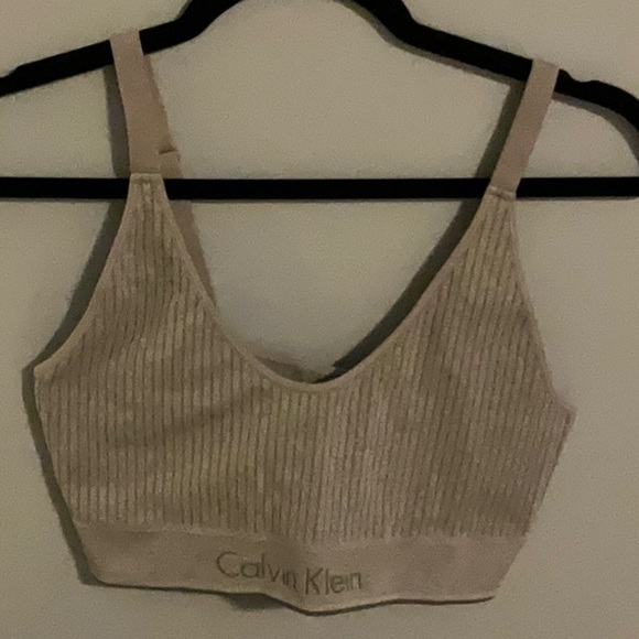 Calvin Klein Bra ( No Padding) - Picture 1 of 1